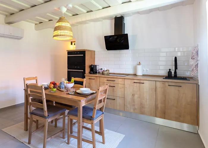 Badacsony - Happy * Badacsonytördemic